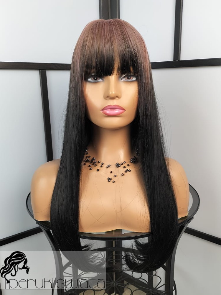 Peruka syntetyczna Alena,  kanekalon termoplastyczny typu " true hair", kolor: czerń z brudnym różem, włosy proste z grzywką