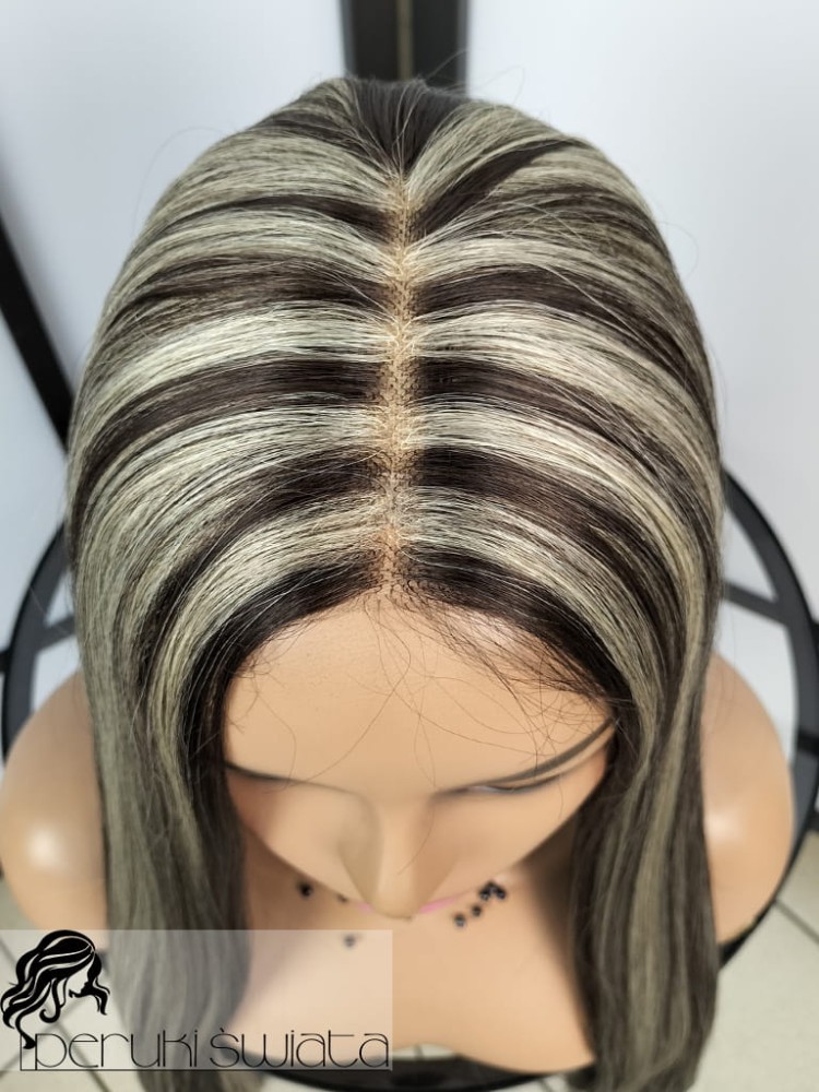 peruka długa włosy proste sól pieprz