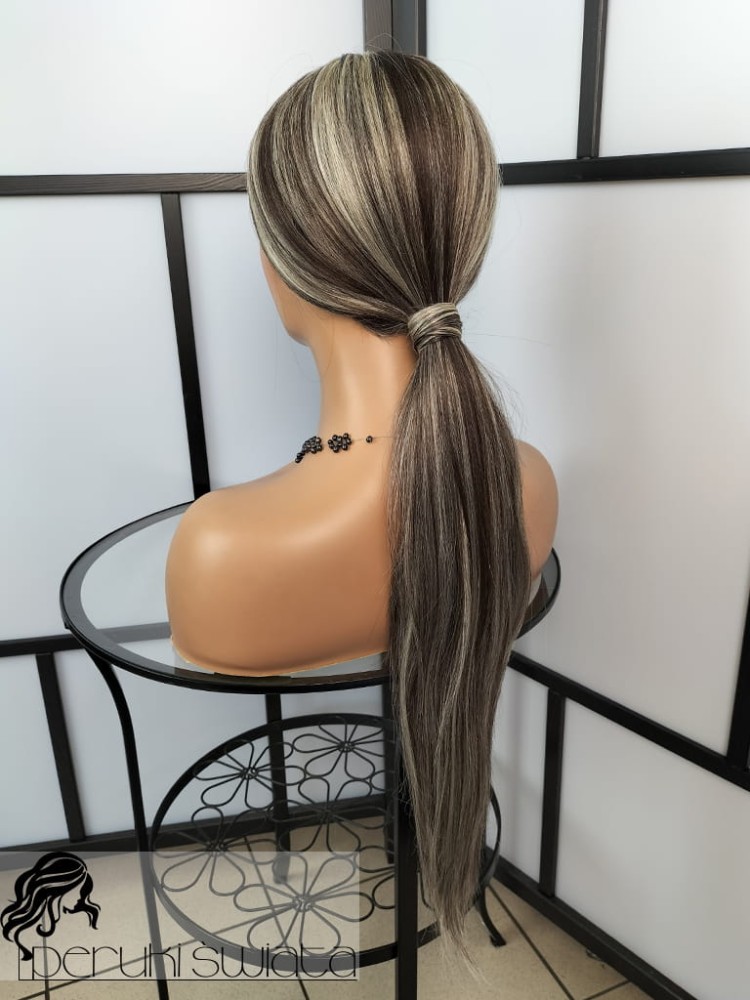 peruka długa włosy proste sól pieprz