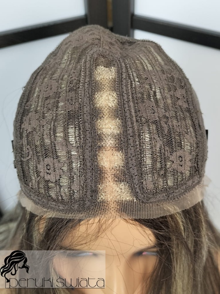 peruka długa włosy proste sól pieprz