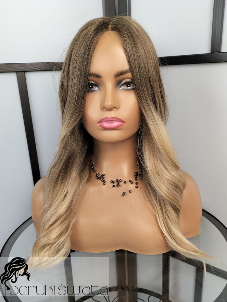 Model Margaret, kanekalon japoński, long bob, kolor: mix blondów na ciemniejszym odroście