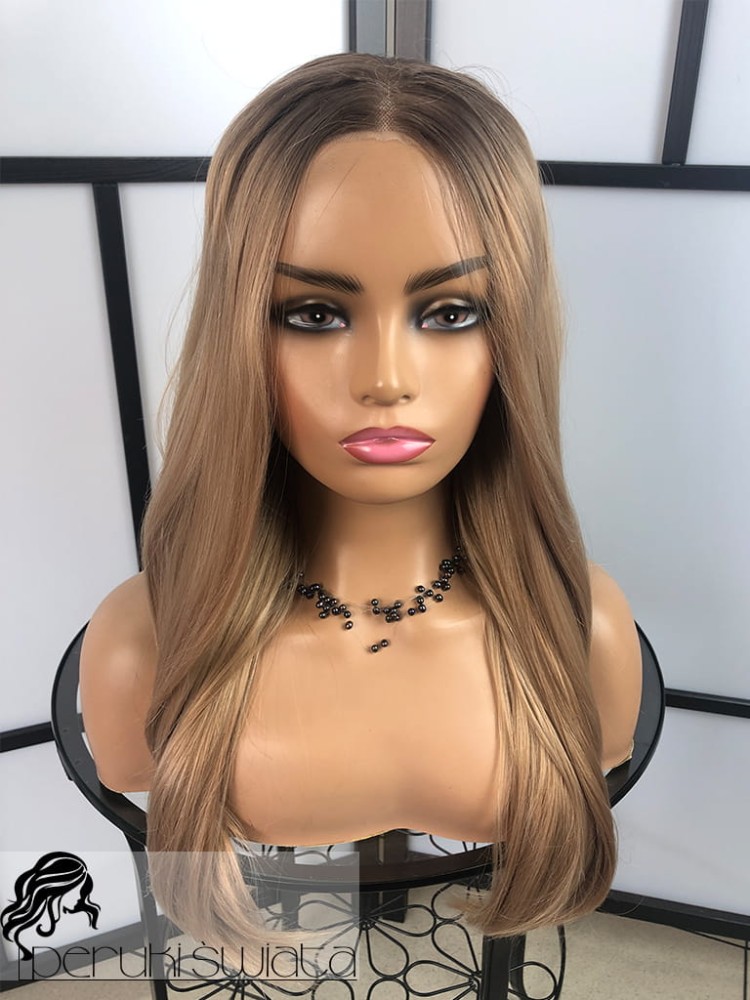 Peruka syntetyczna, model Laney,  kanekalon termoplastyczny, long bob, kolor: ciepły karmelowy blond na odroście