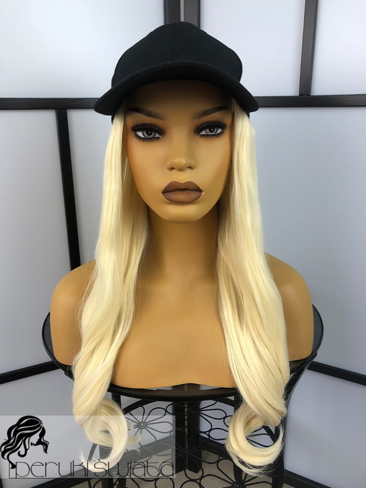 Peruka syntetyczna  w czapce,  model Marina fale, kolor: jasny blond