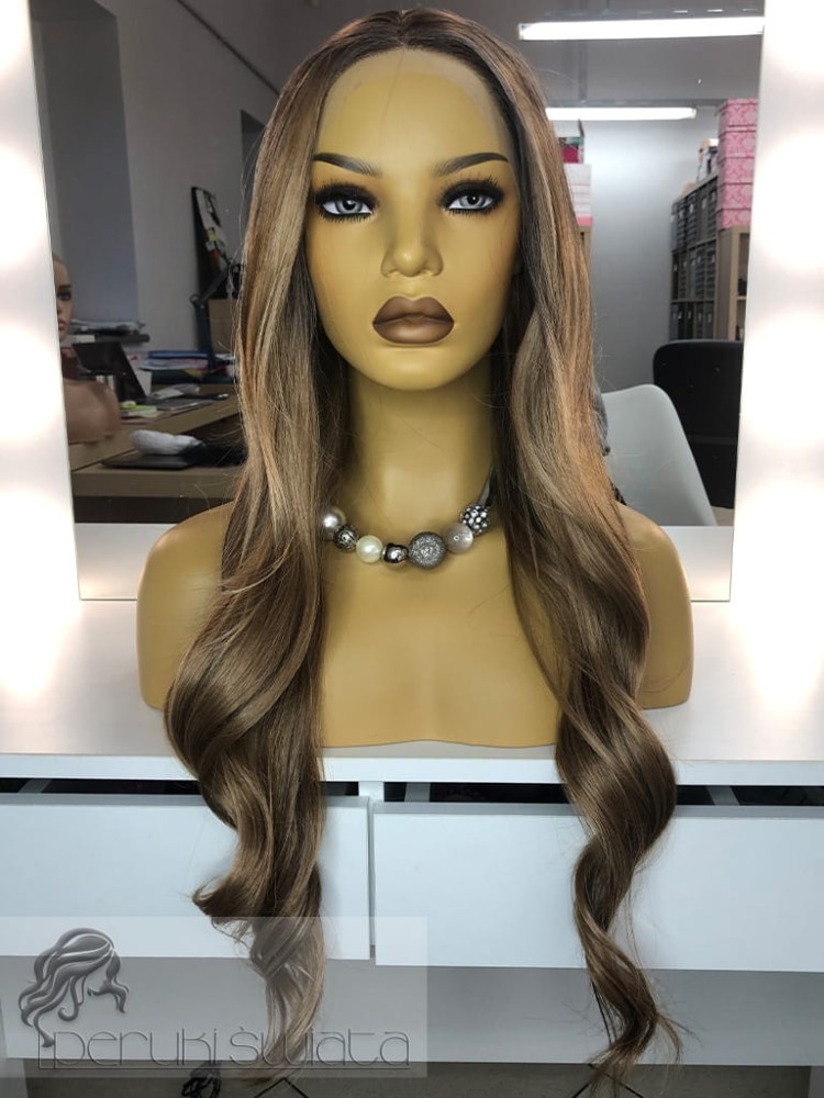 Peruka syntetyczna, model Kaja, kanekalon japoński, full lace front, ciepły  blond  z refleksami na odroście w tonacji