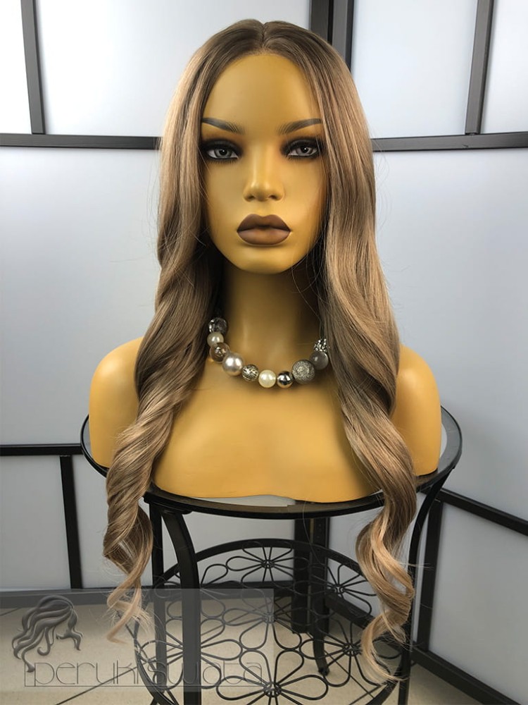 Peruka syntetyczna Patricia, kanekalon termoplastyczny, full lace front,  kolor: ciepły blond na odroście o ton ciemniejszym