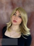 Peruka syntetyczna Yonelle, long bob z grzywką, słowiański pszeniczny blond