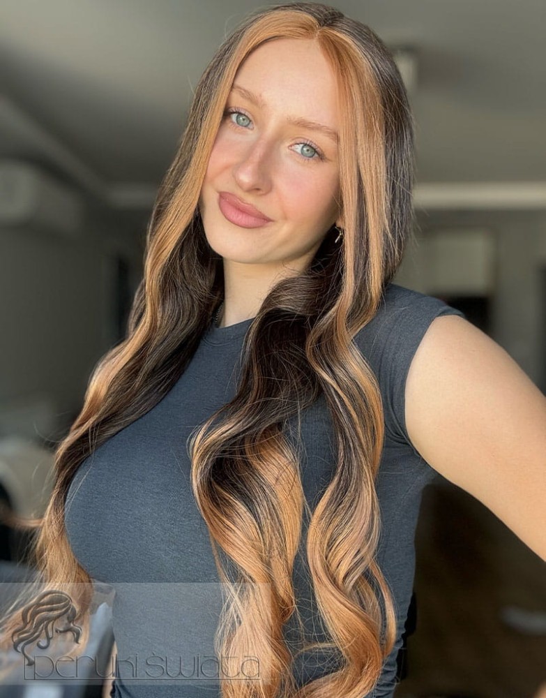 Peruka syntetyczna Zoia, kanekalon premium , fale, kolor: miodowy blond z brązem 