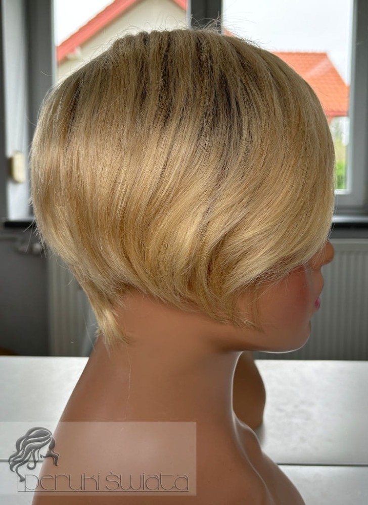 bob pixie włosy naturalne blond na odroście