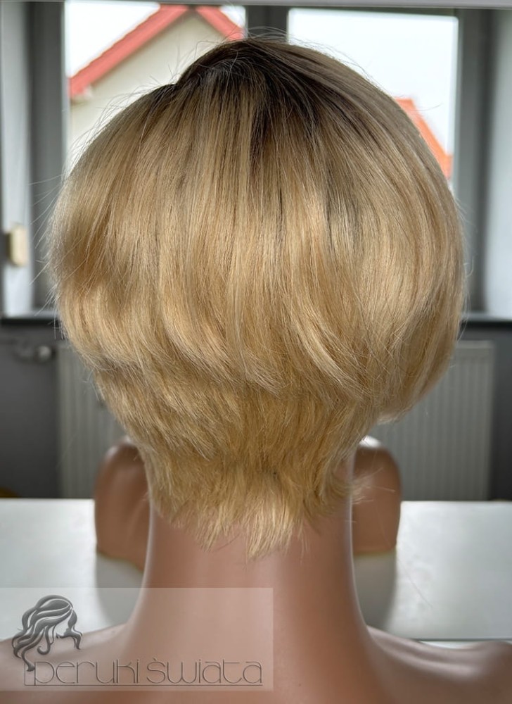 bob pixie włosy naturalne blond na odroście
