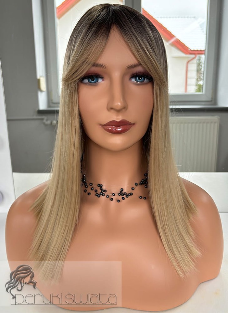 Model Liana, peruka syntetyczna z kanekalonu typu "true hair", kolor: jasny, ciepły blond na ciemniejszym odroście