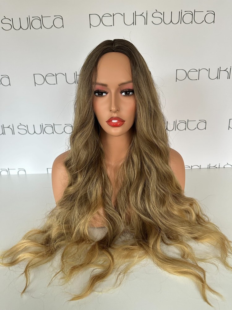Peruka Ole, fale/ loki, kolor: mix blondów na subtelnym odroście 