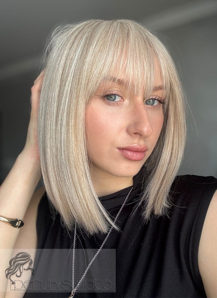 Peruka syntetyczna Jazmin, bob z grzywką, włosy miękkie, lejące, kolor: mix blondów, baleiage