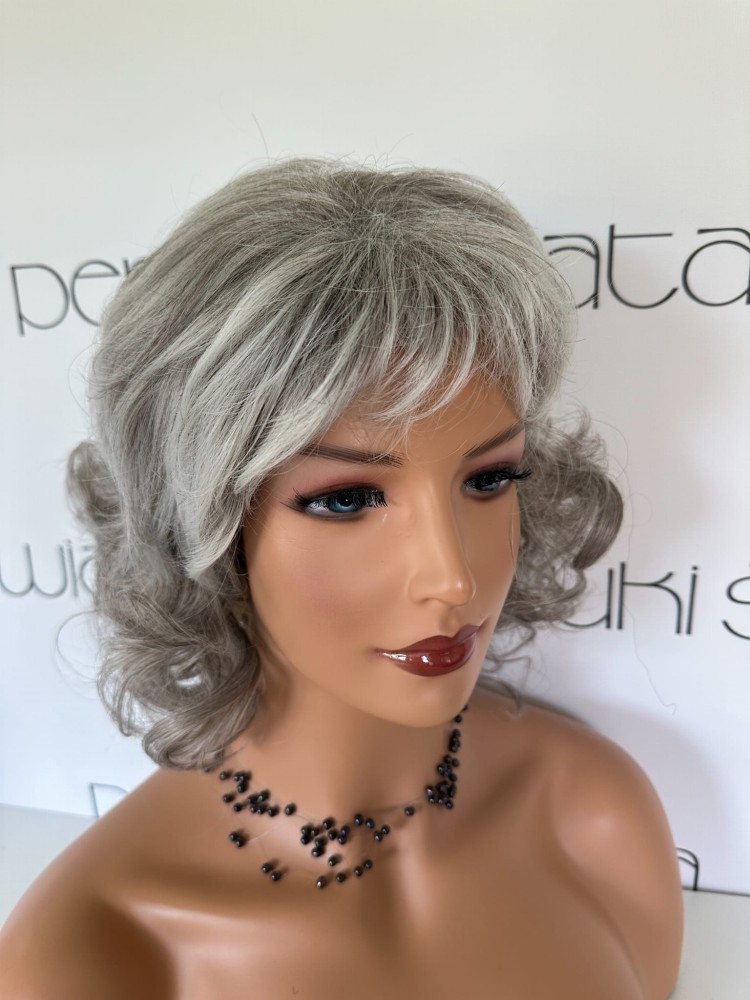 Peruka syntetyczna Ina,  bob z grzywką, siwo szpakowaty blond