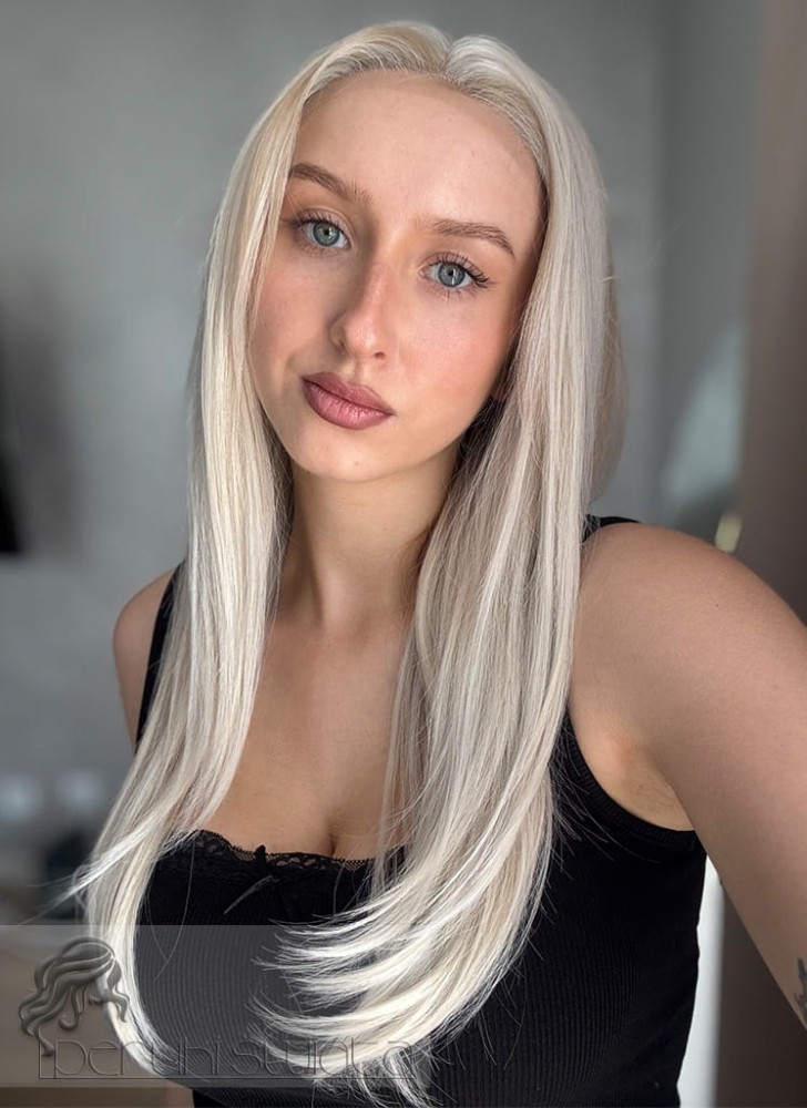 Peruka syntetyczna Aiko, czepek typu: full lace, kanekalon termoplastyczny,  platynowy blond z ciepłymi blond pasemkami 