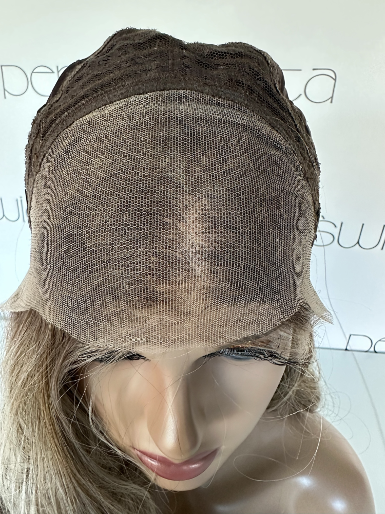 peruka syntetyczna długa fale tkana ręcznie na siatce (w koronie) mix chłodnych blondów