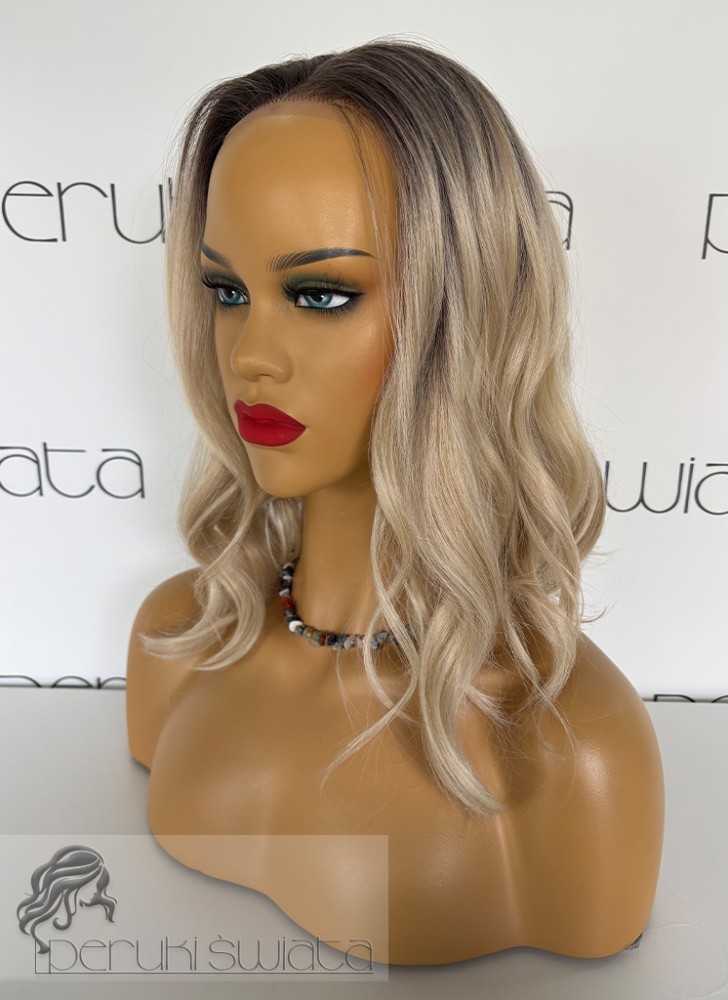 Peruka syntetyczna  Catalina, czepek typu: full lace, kanekalon termoplastyczny, mix jasnych blondów na odroście