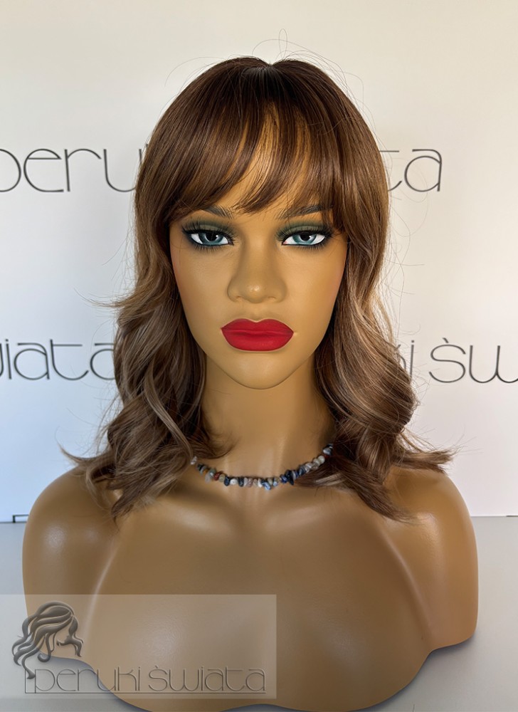 Peruka syntetyczna Sheyla, kanekalon termoplastyczny, long bob z grzywką, kolor: średni, ciepły blond z refleksami na odroście