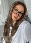 Peruka syntetyczna Nanami, czepek typu: full lace, kanekalon termoplastyczny, mix średni ciepły blond z platynowym blondem