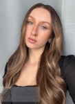 Peruka syntetyczna Lara, czepek typu: full lace, kanekalon termoplastyczny,  jasny brąz z refleksami na delikatnym odroście