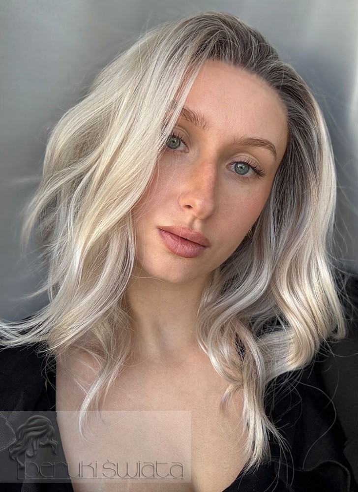 Peruka syntetyczna premium, model Dior, czepek typu: full lace, kanekalon termoplastyczny, mix jasnych blondów na odroście