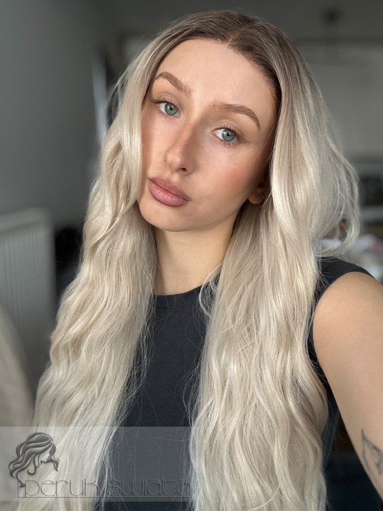 Peruka syntetyczna premium, Anabelle, czepek typu: full lace, kanekalon termoplastyczny, platynowy blond delikatnie jaśniejący ku końcom na odroście