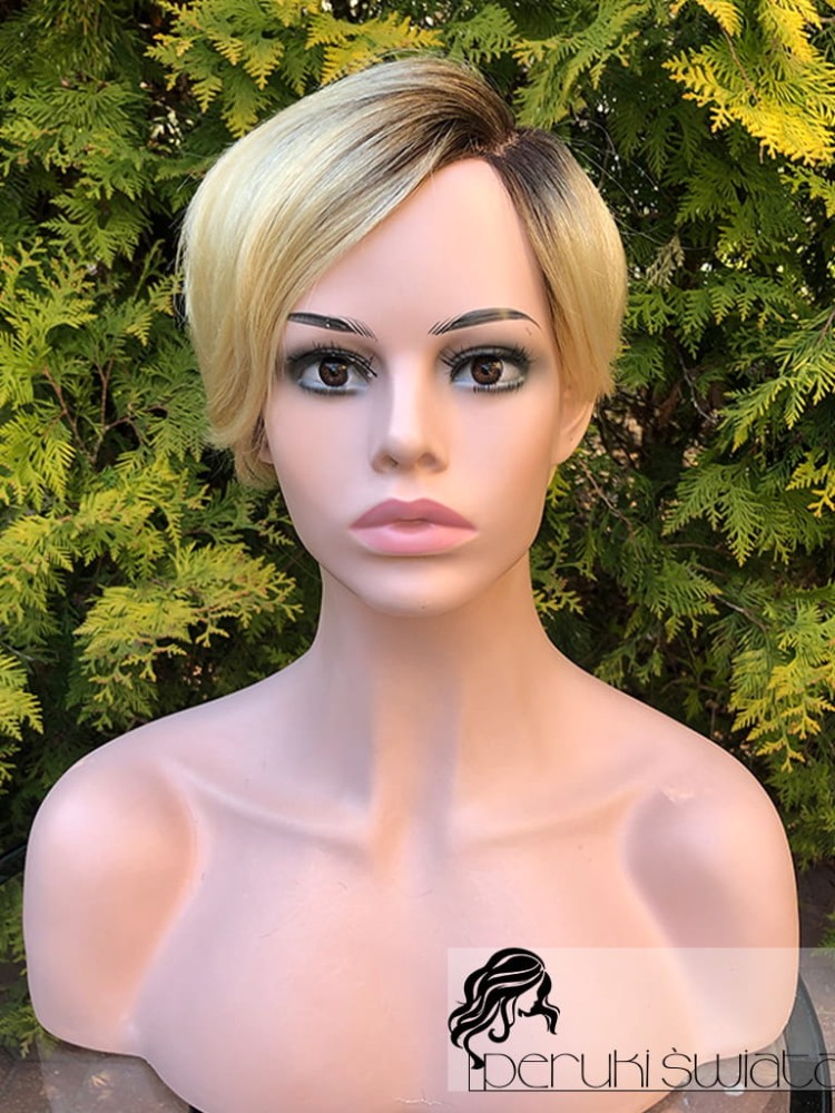 bob pixie włosy naturalne blond na odroście